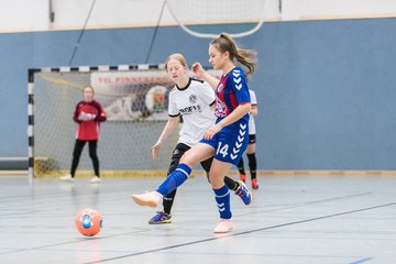 Bild 4 - HFV Futsalmeisterschaft C-Juniorinnen